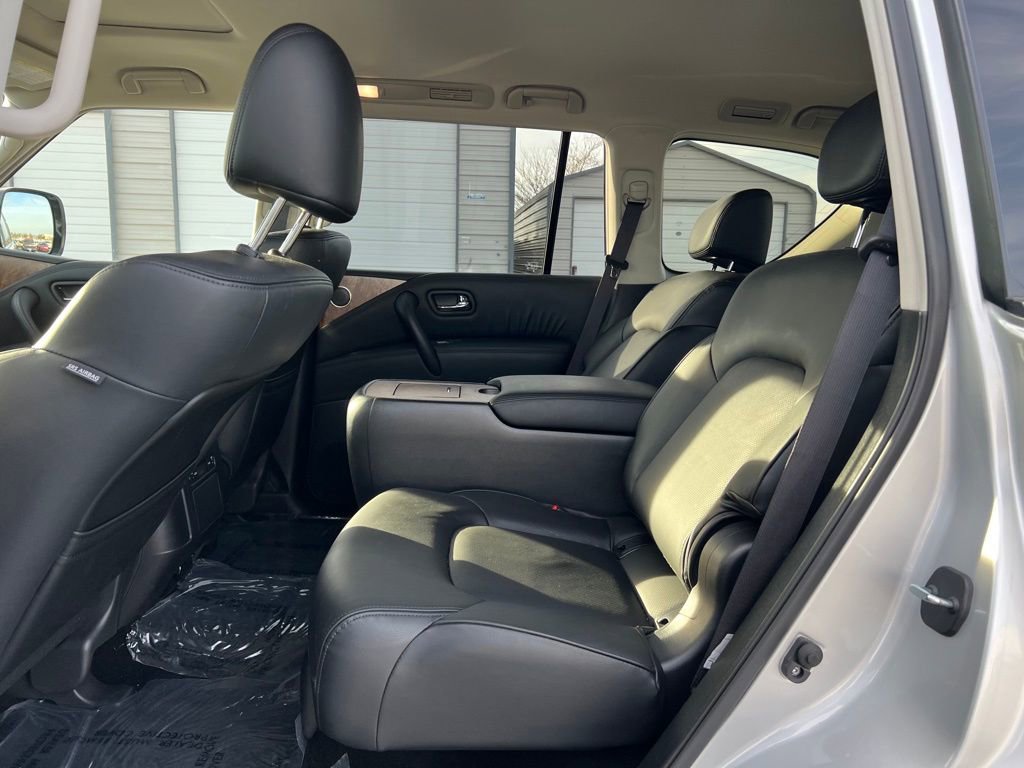Used 2024 Nissan Armada SL w/ Captain's Chairs Package image 14