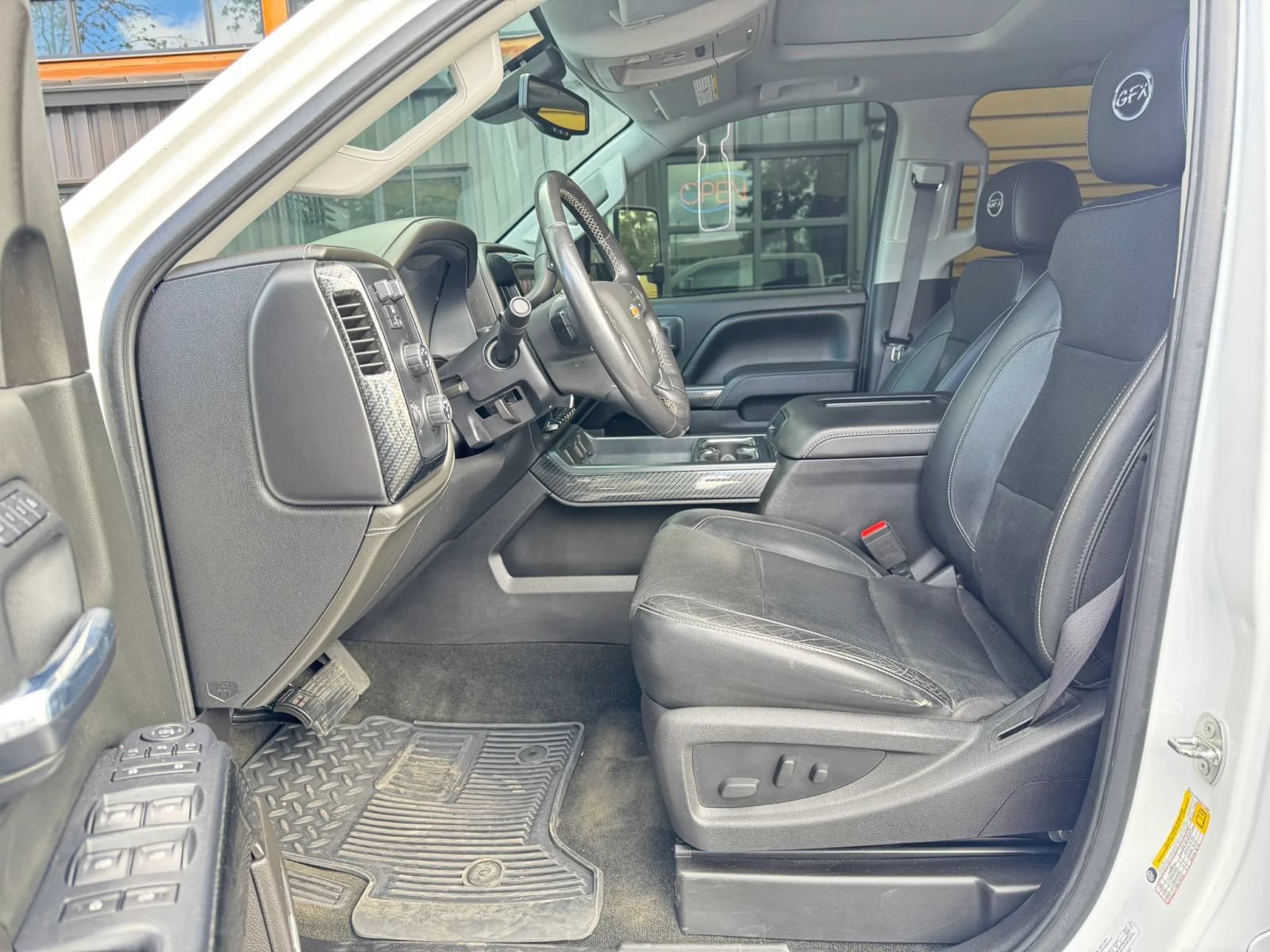 Used 2016 Chevrolet Silverado 2500 LTZ w/ LTZ Plus Package AWD/4WD image 13