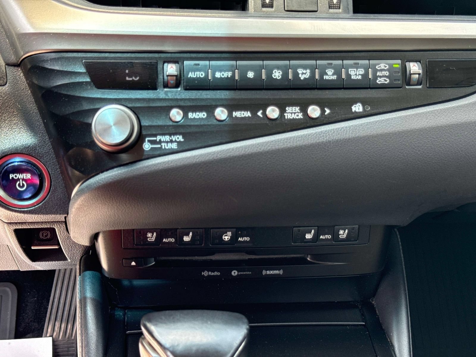 Used 2024 Lexus ES 300h Ultra Luxury w/ Accessory Package (Z2) FWD image 20