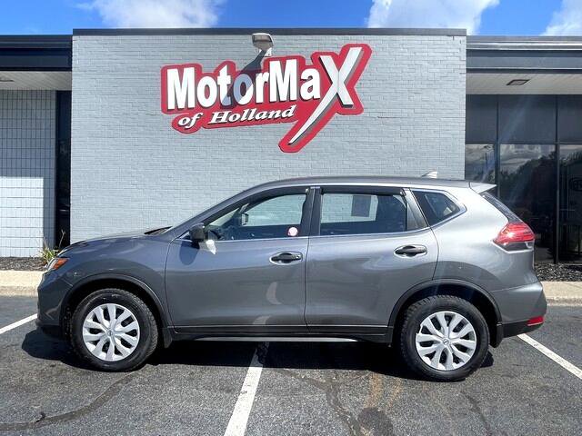Used 2017 Nissan Rogue S image 1