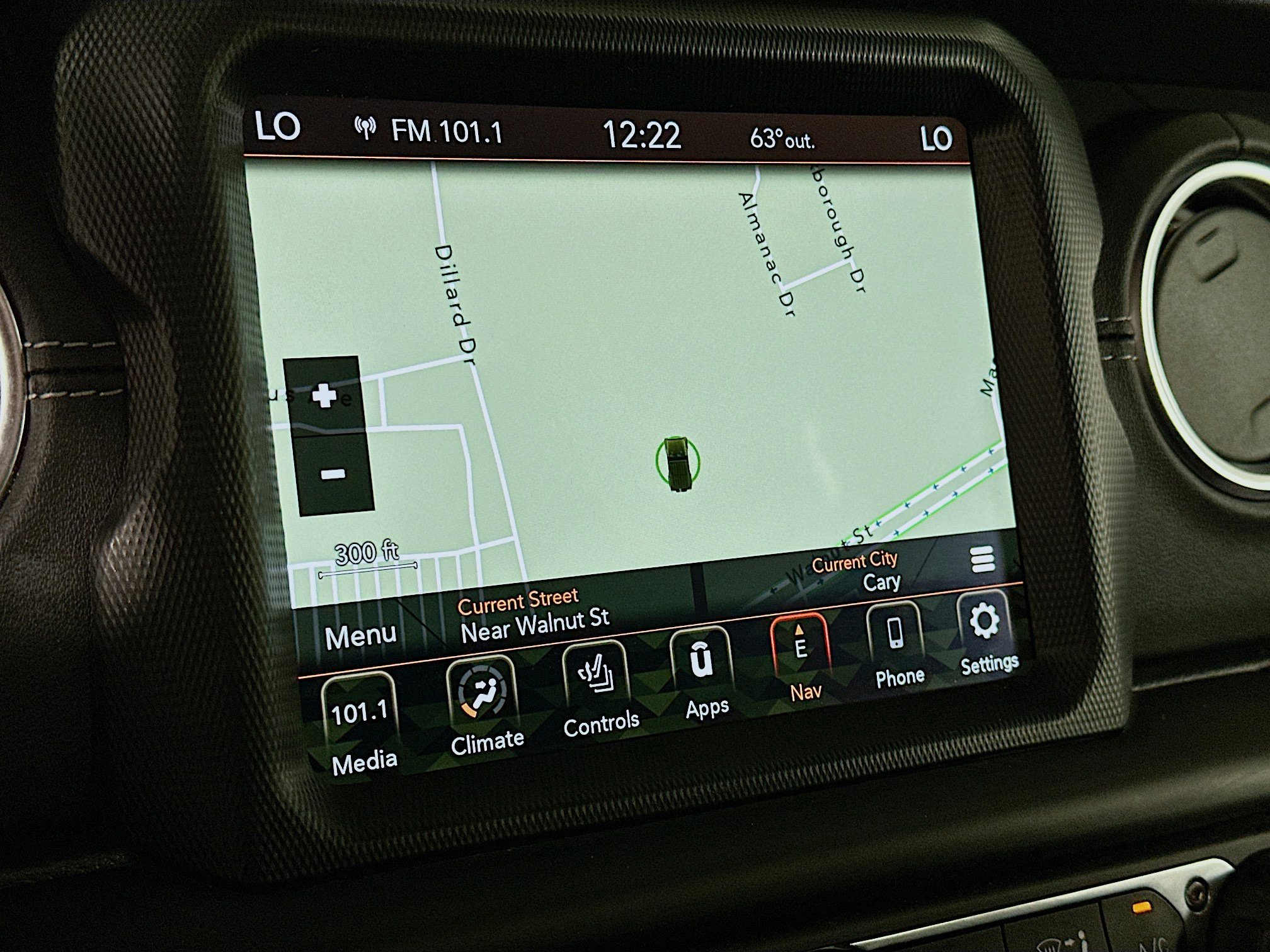 Used 2022 Jeep Wrangler Sahara w/ Cold Weather Group image 22