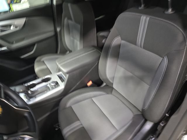 New 2025 Chevrolet Blazer LT w/ Convenience Package FWD image 18