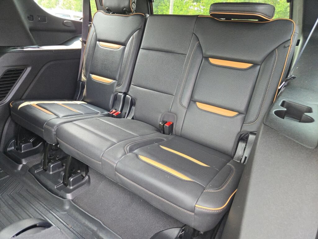 Certified 2023 GMC Yukon AT4 w/ AT4 Premium Package AWD/4WD image 24