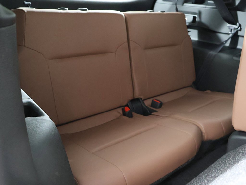 New 2025 Mitsubishi Outlander SEL image 36