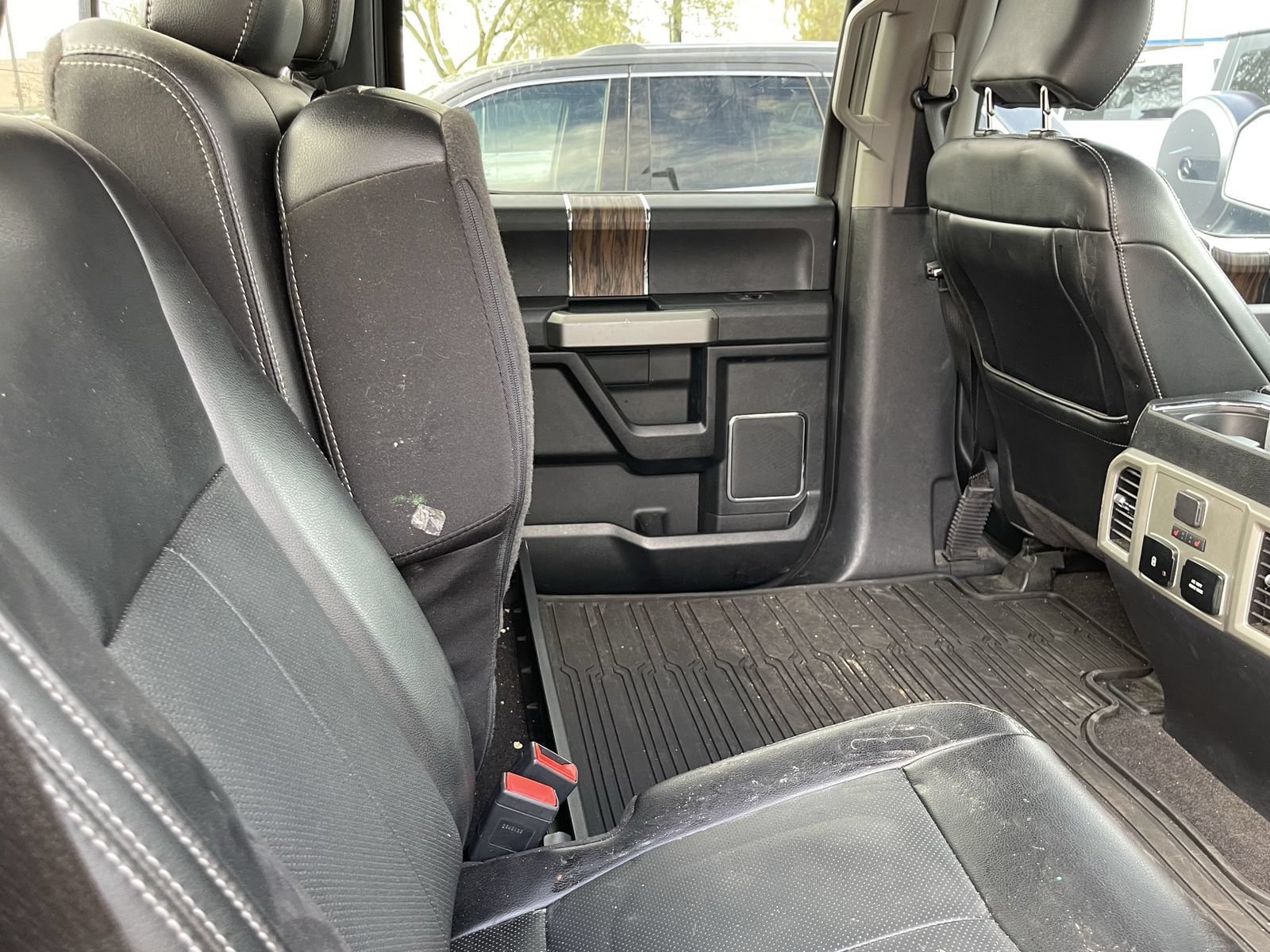 Used 2020 Ford F150 Lariat w/ Equipment Group 502A Luxury AWD/4WD image 11