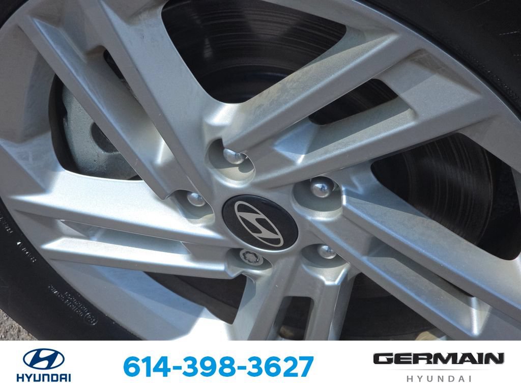 Certified 2025 Hyundai Tucson SE FWD image 13