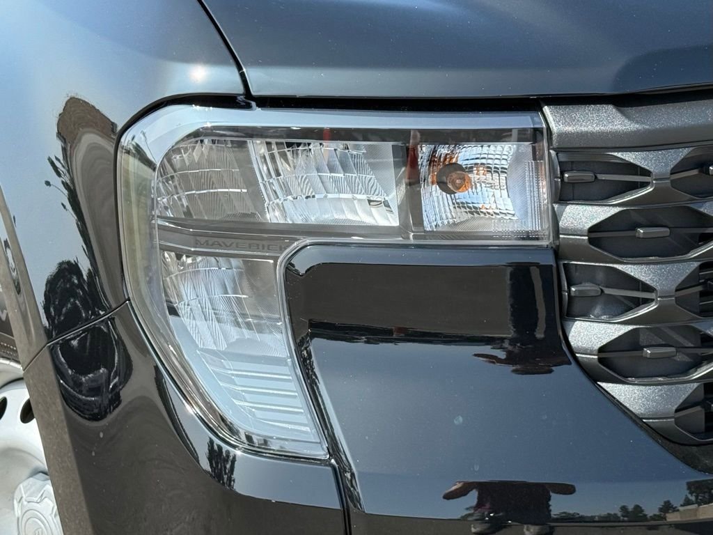 New 2025 Ford Maverick XL FWD image 3