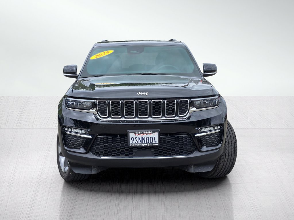 Used 2025 Jeep Grand Cherokee Limited w/ Trailer Tow Package AWD/4WD image 2