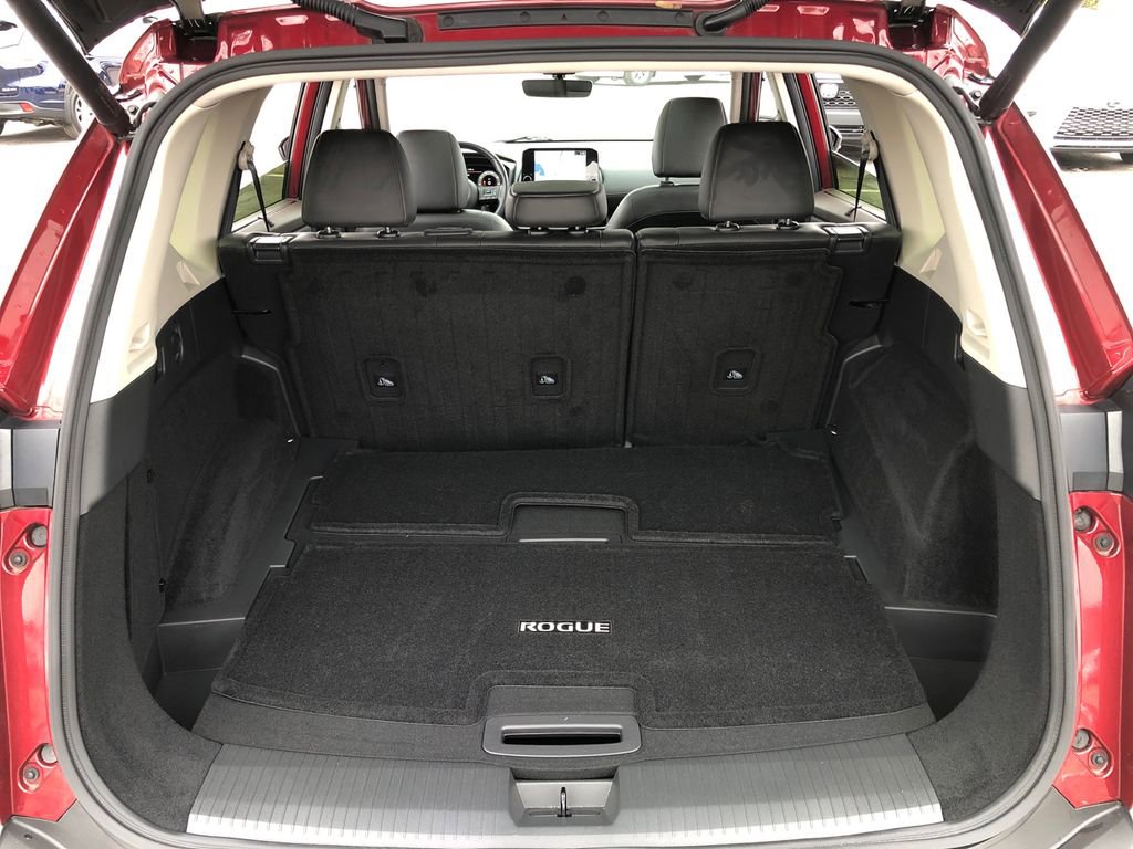 Used 2023 Nissan Rogue Platinum w/ Platinum Premium Package image 17