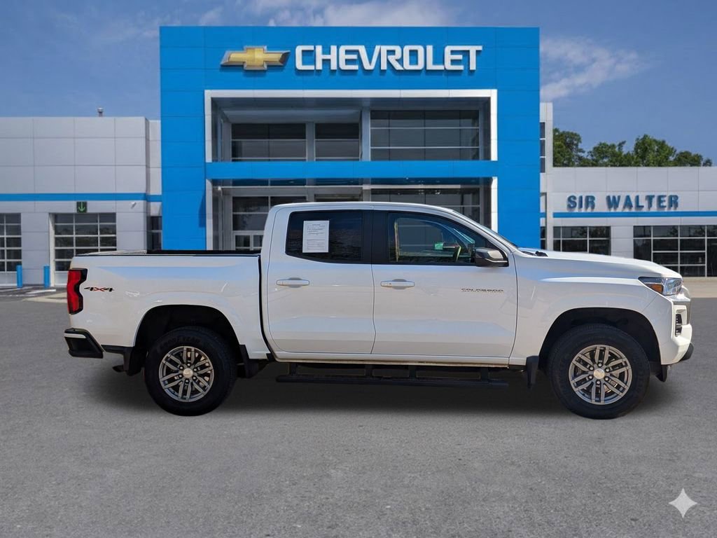 Used 2023 Chevrolet Colorado LT image 7