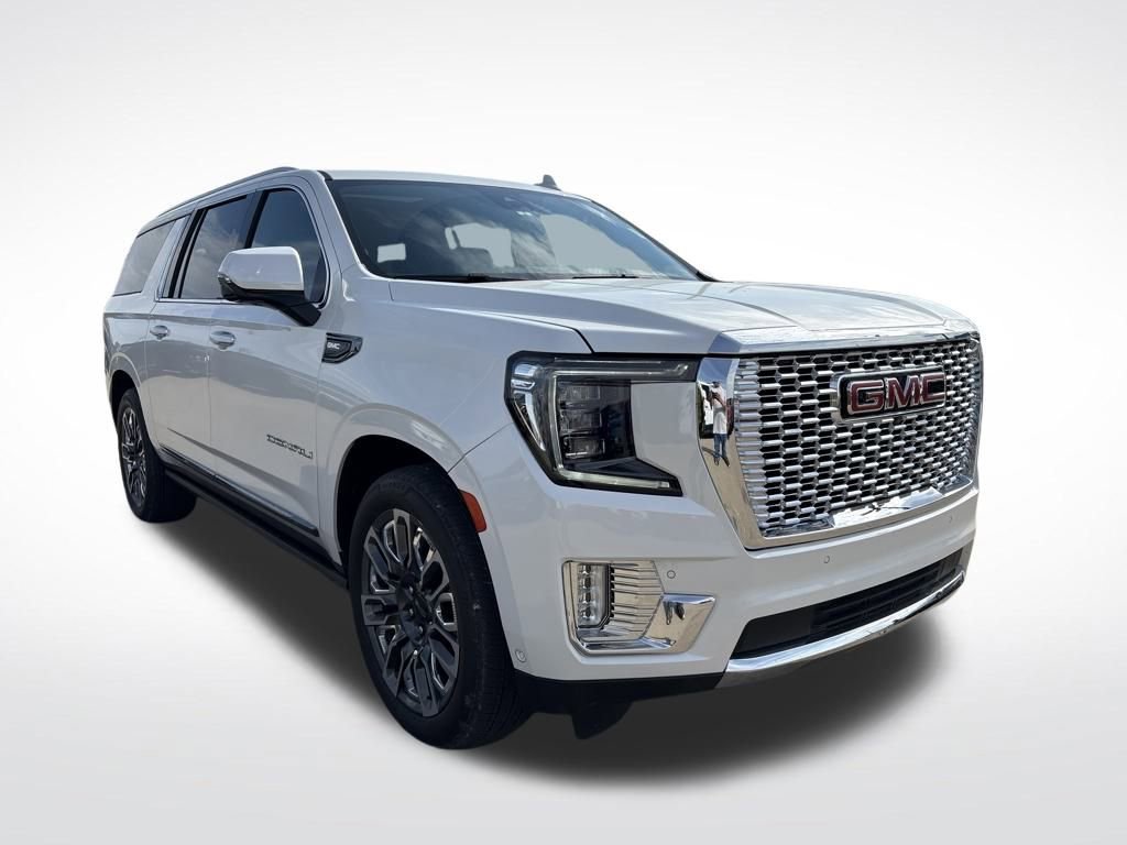 Used 2023 GMC Yukon XL Denali Ultimate image 9