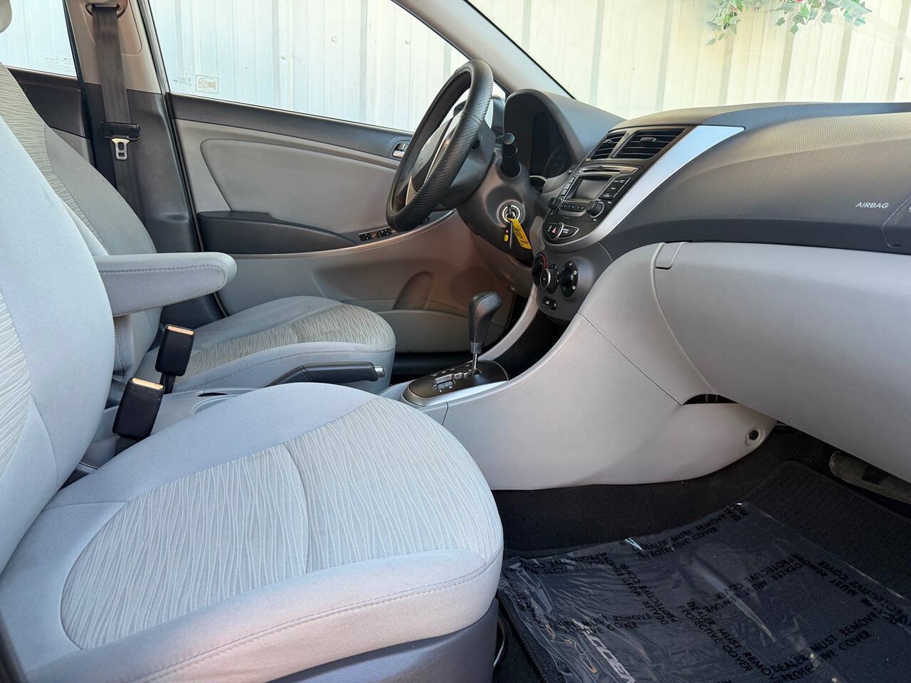 Used 2016 Hyundai Accent SE FWD image 14