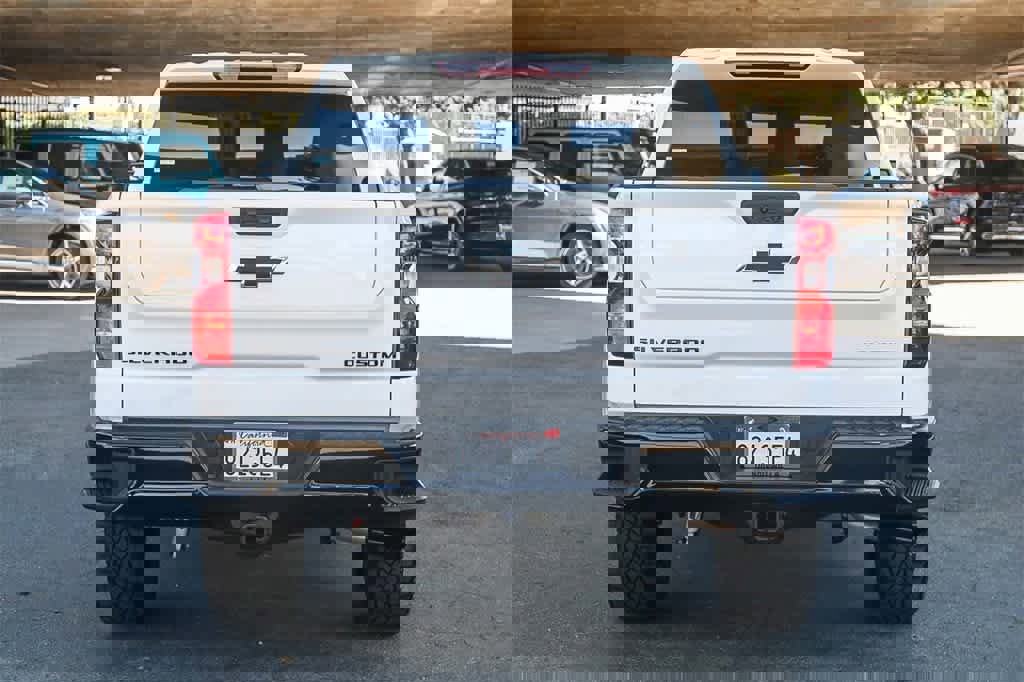 Used 2025 Chevrolet Silverado 1500 Custom Trail Boss w/ Dark Appearance Package image 7