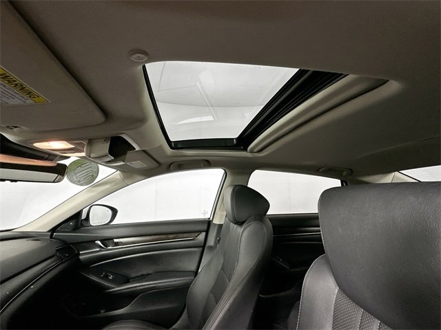 Used 2019 Honda Accord Touring image 20