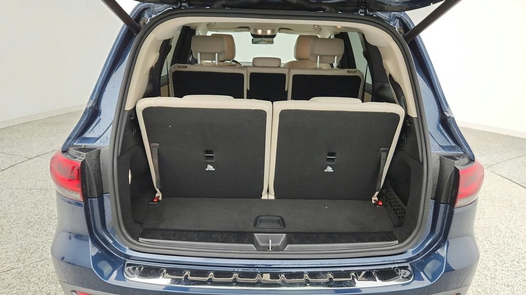 Used 2022 Mercedes-Benz GLB 250 w/ Premium Package Lite image 22