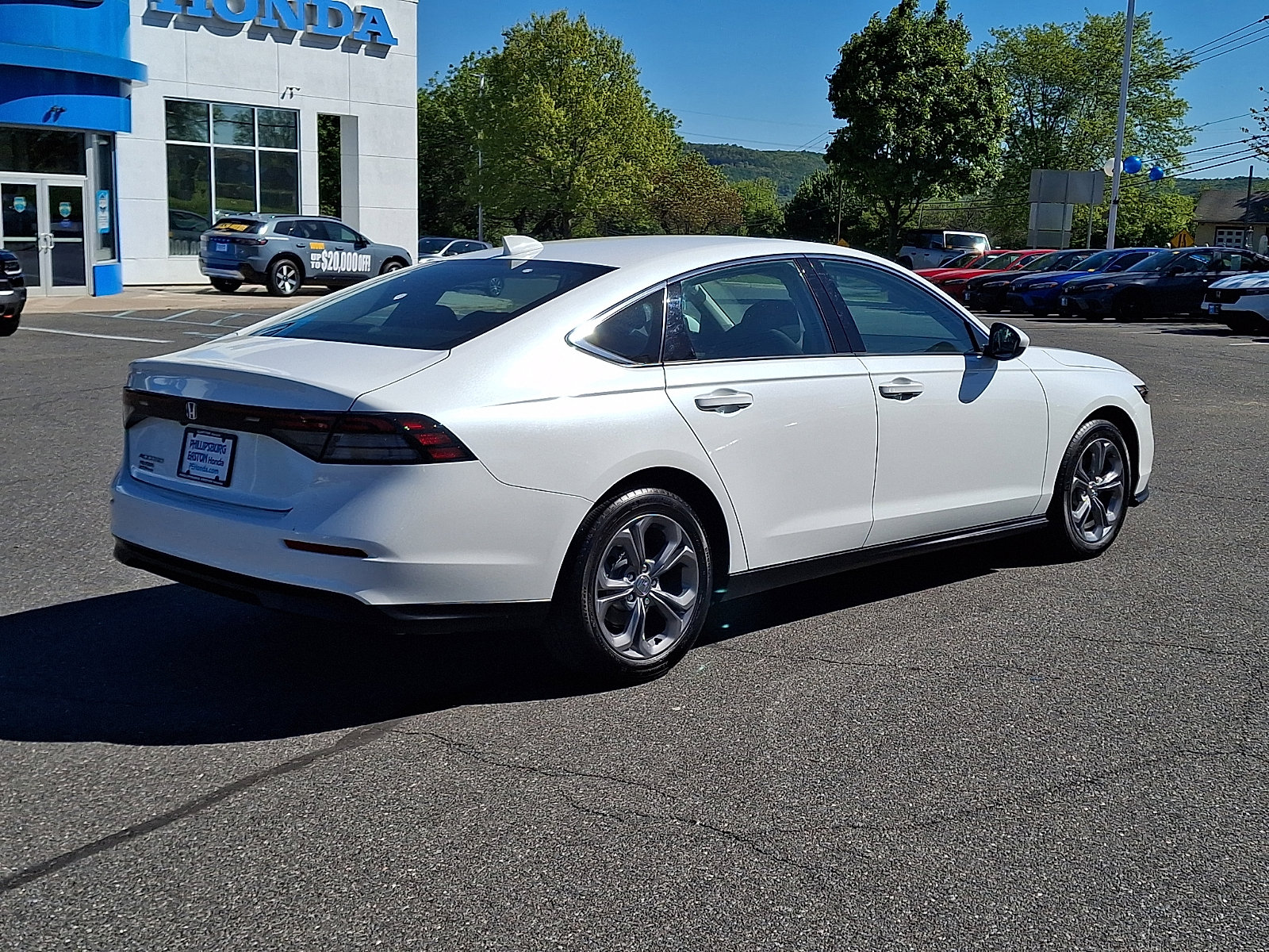 Used 2024 Honda Accord EX image 6