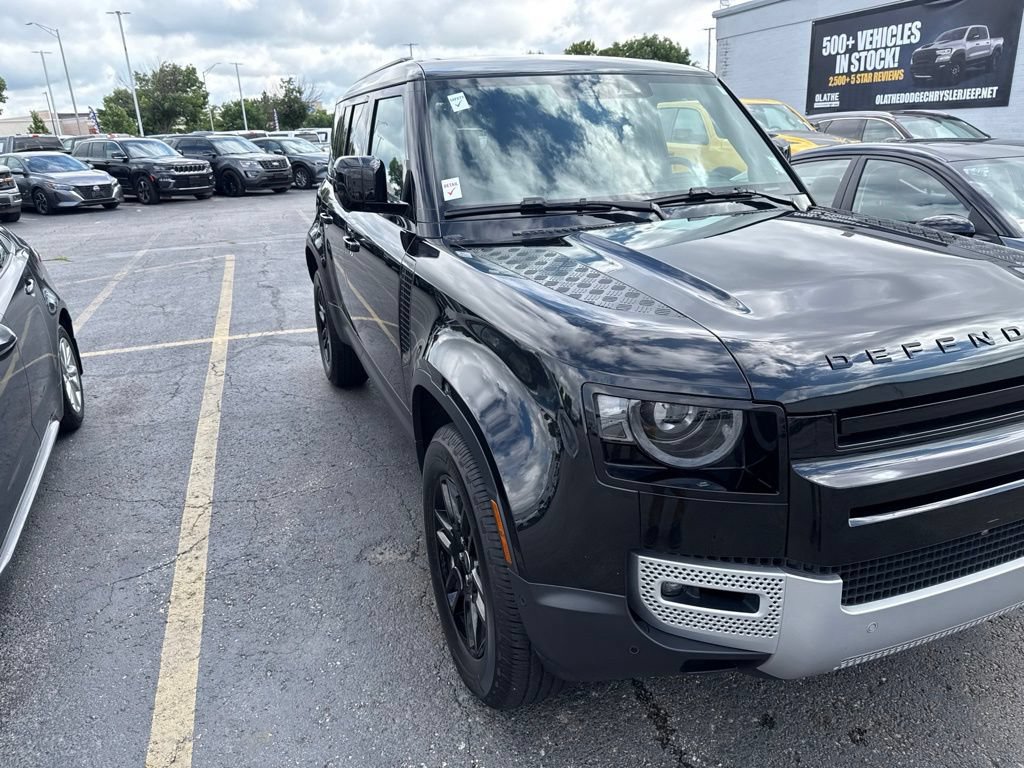 Used 2025 Land Rover Defender 110 S AWD/4WD image 27