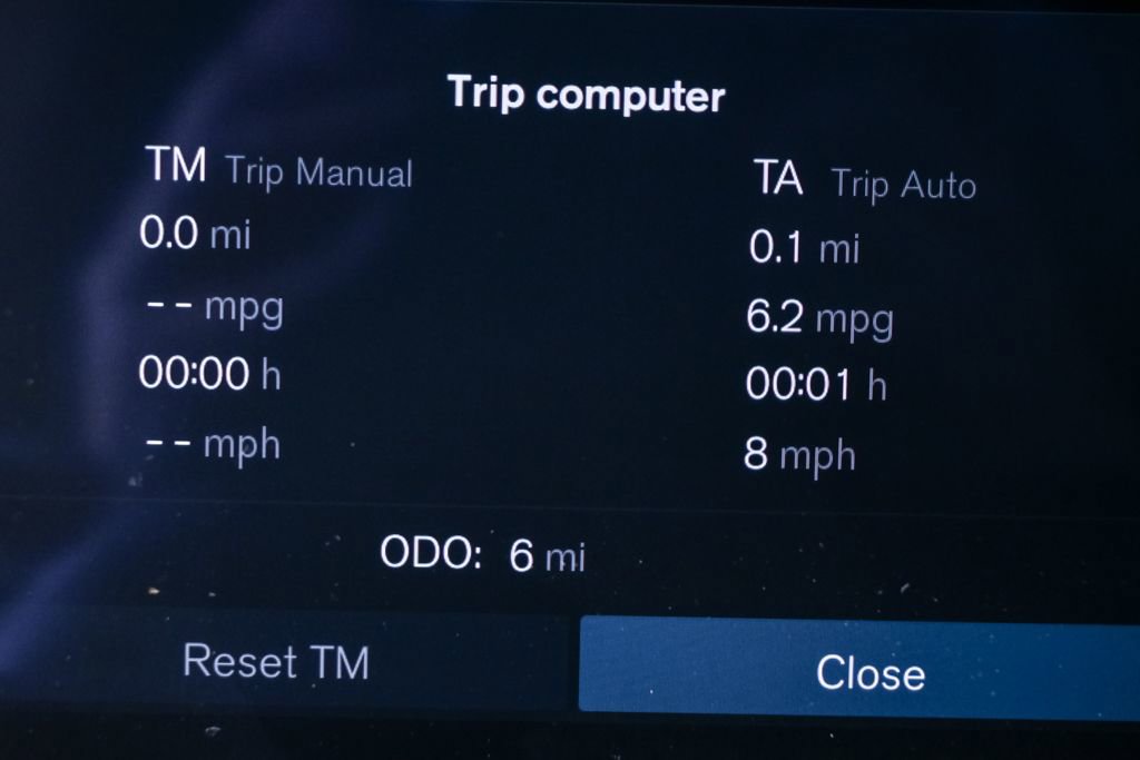 New 2026 Volvo XC40 B4 Plus w/ Protection Package Premier image 11