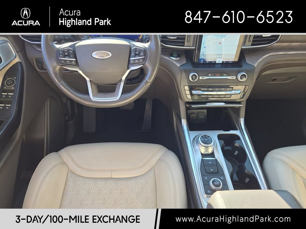 Used 2020 Ford Explorer Platinum w/ Premium Technology Package AWD/4WD image 2
