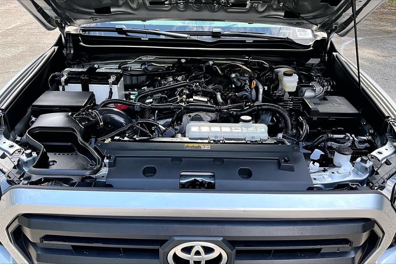 Used 2025 Toyota Tacoma SR5 RWD image 29