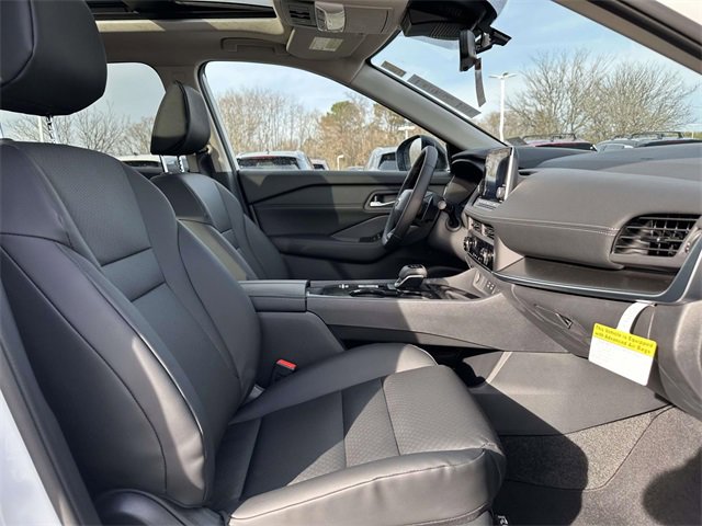 New 2026 Nissan Rogue SV image 10