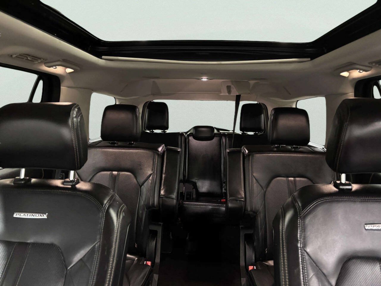 Used 2019 Ford Expedition Platinum AWD/4WD image 26