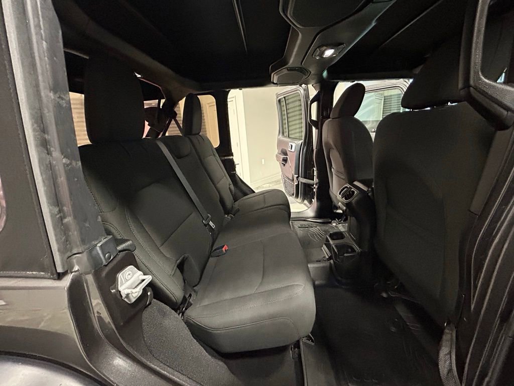 Used 2018 Jeep Wrangler Unlimited Sport S image 44