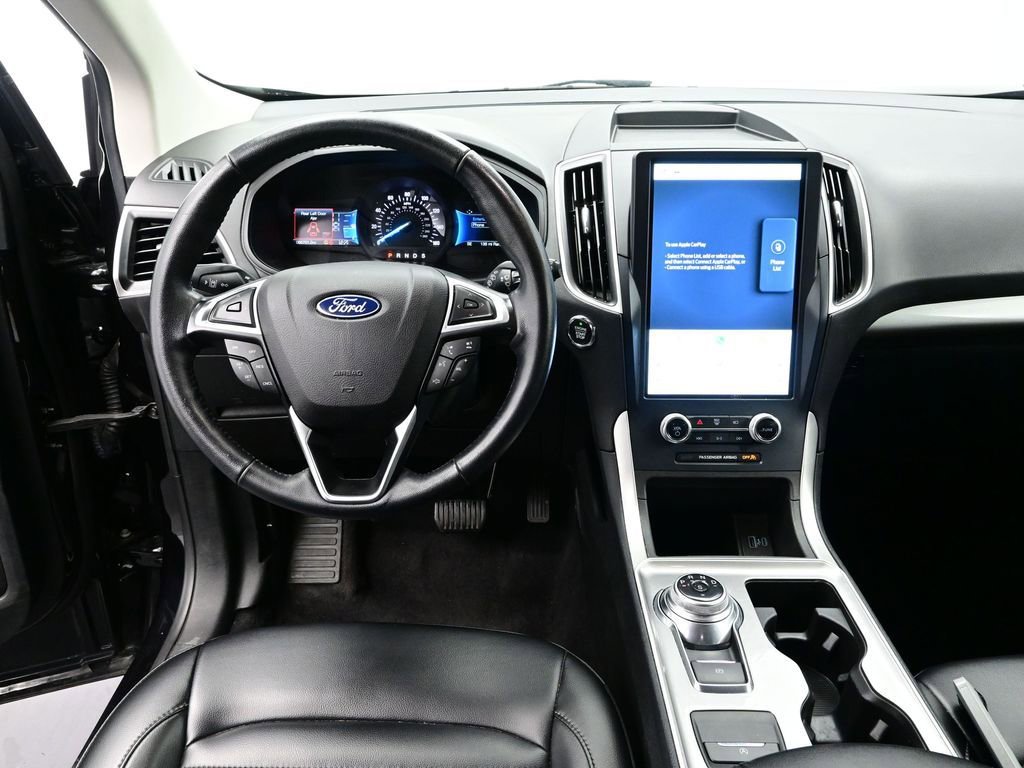 Used 2023 Ford Edge SEL image 16