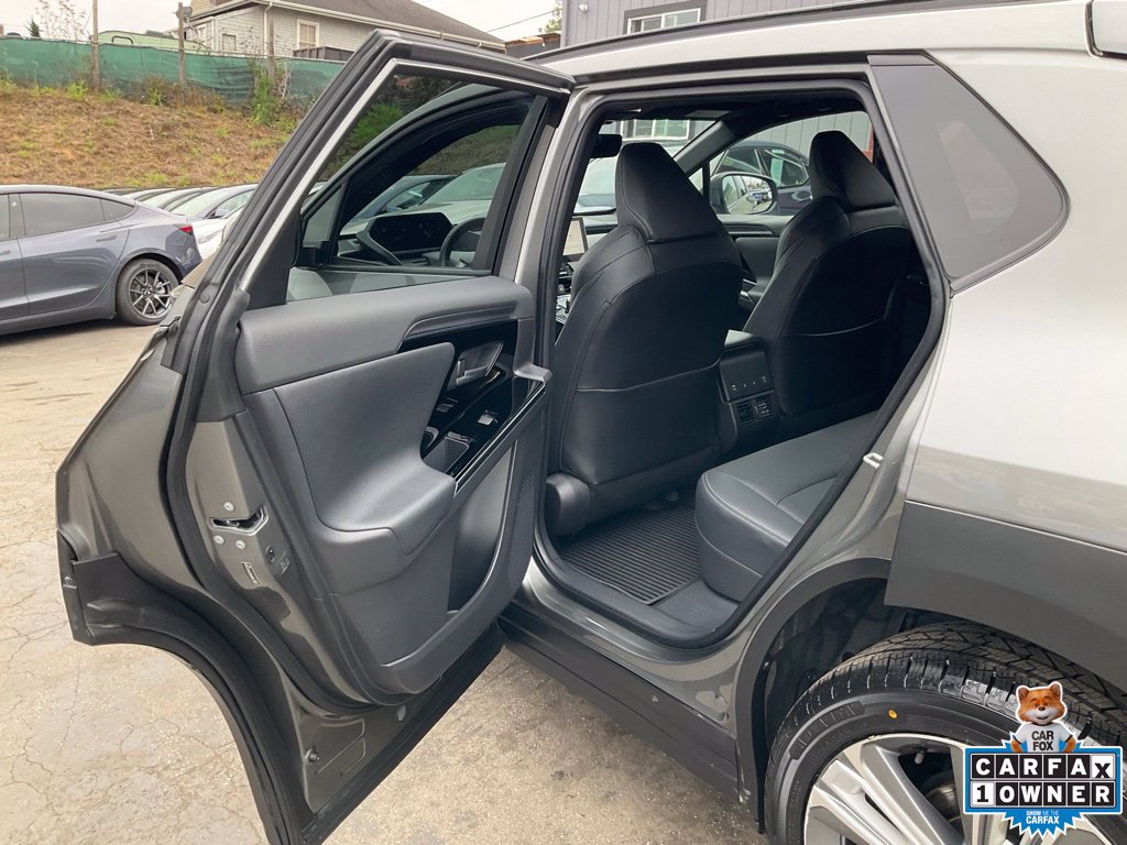 Used 2023 Subaru Solterra AWD image 27