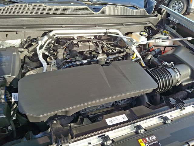 Certified 2026 Chevrolet Colorado Z71 w/ Z71 Convenience Package 2 AWD/4WD image 28