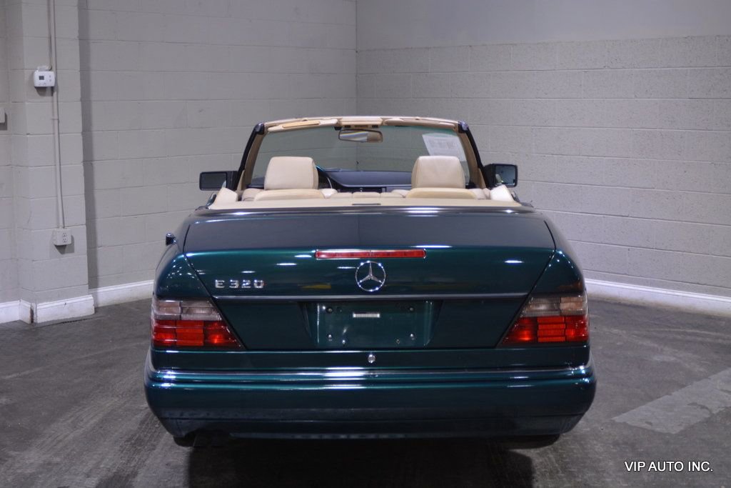 Used 1995 Mercedes-Benz E 320 Convertible image 49