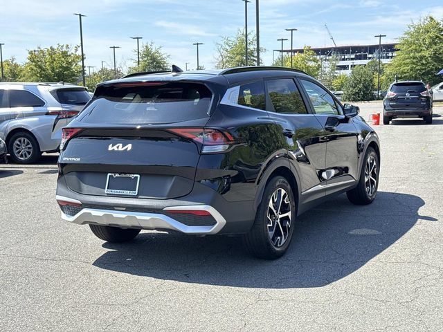 Used 2025 Kia Sportage EX w/ Premium Package FWD image 2