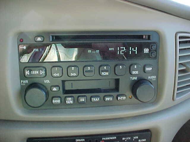 Used 2004 Buick Century Custom FWD image 25