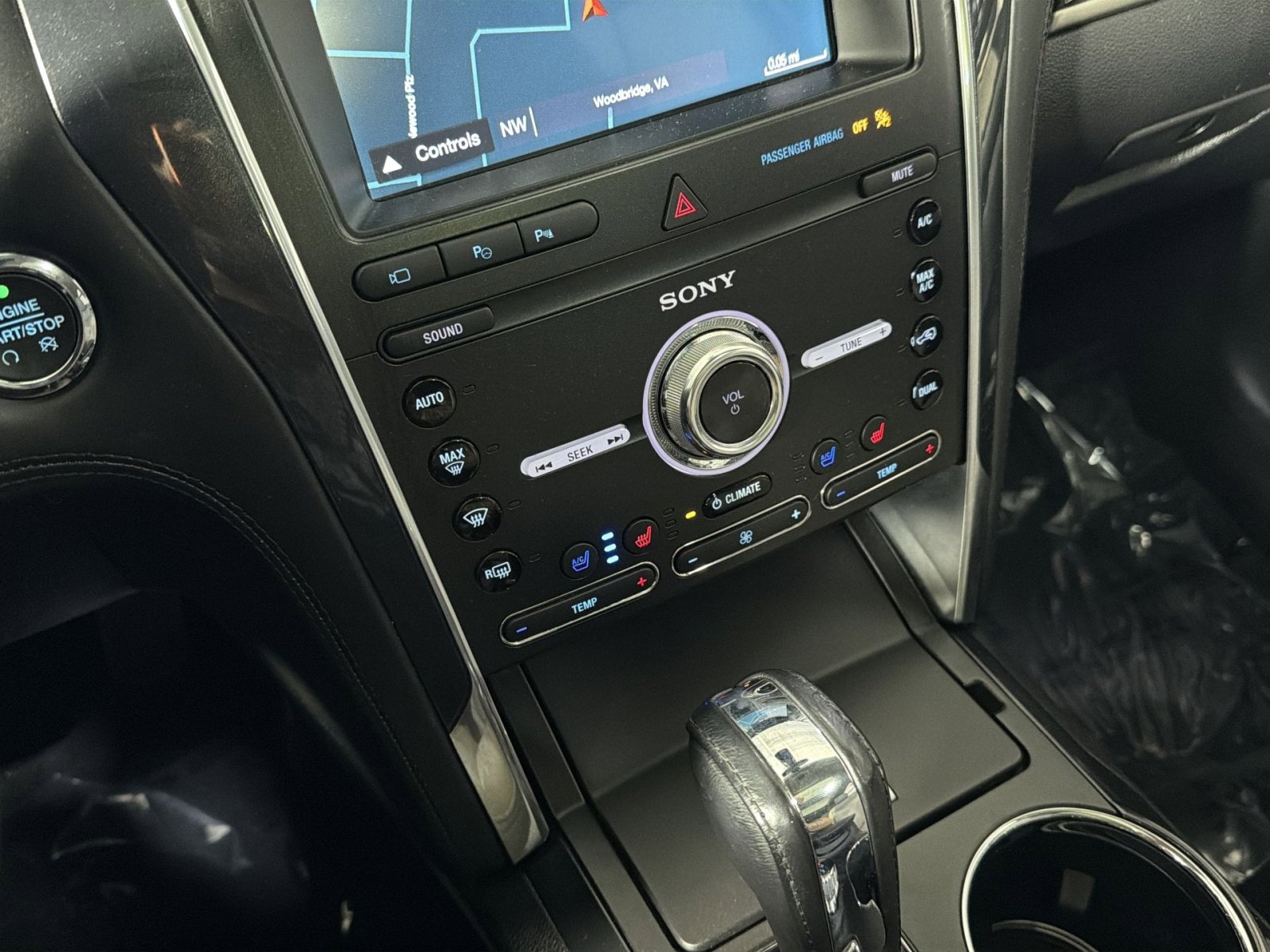 Used 2019 Ford Explorer Platinum AWD/4WD image 33