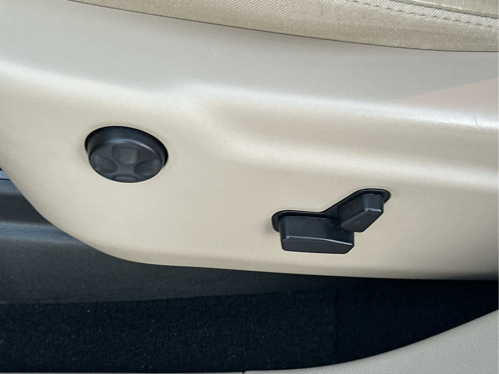 Used 2019 Jeep Grand Cherokee Limited w/ Trailer Tow Group IV image 24