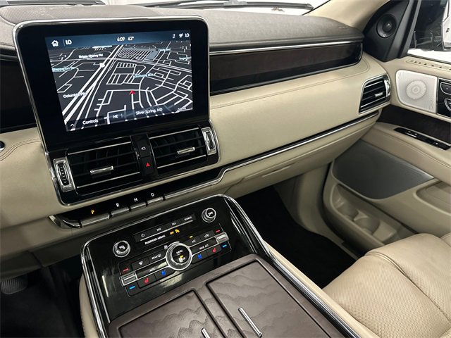 Used 2021 Lincoln Navigator Reserve w/ Luxury Package image 30