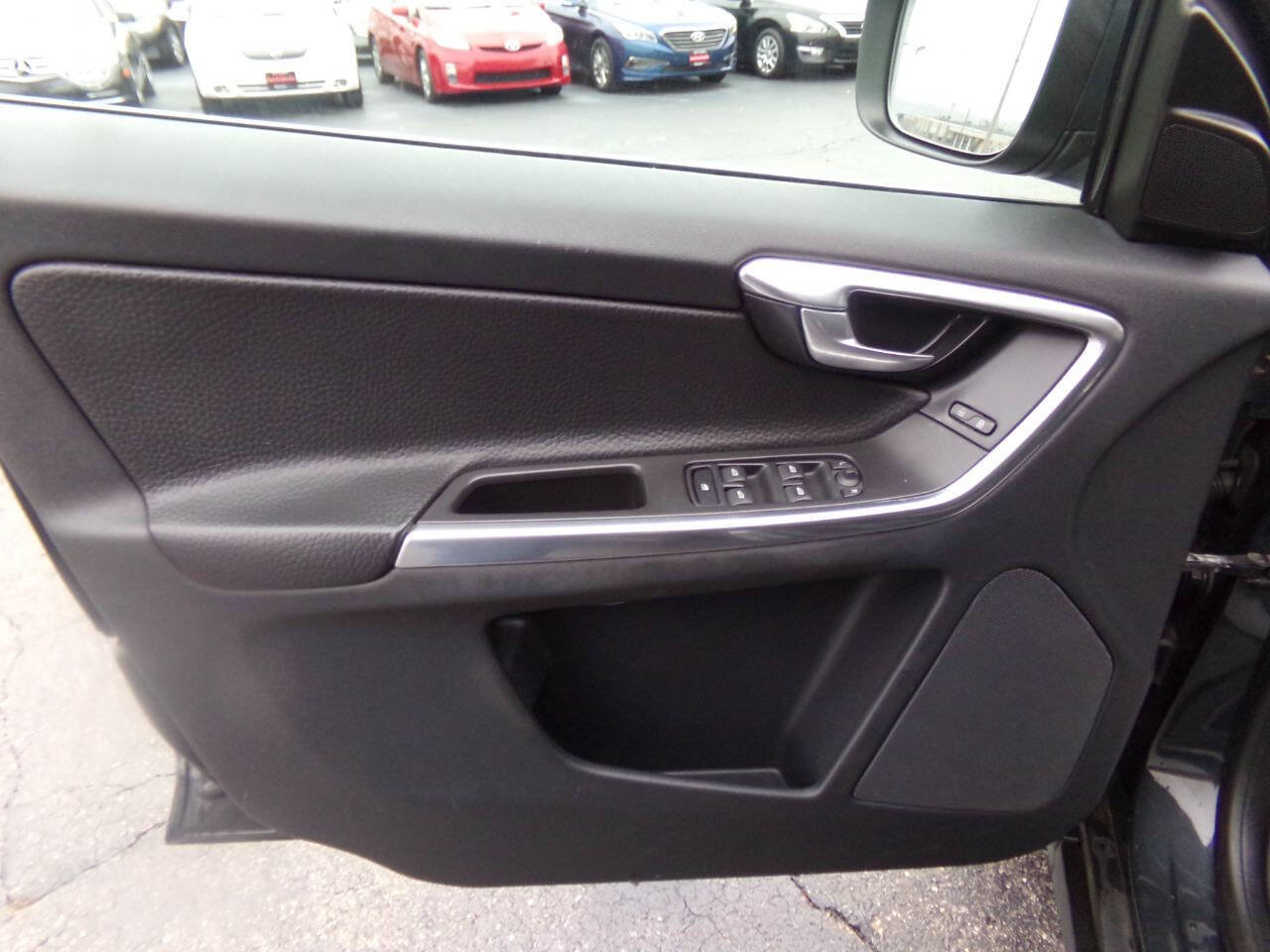 Used 2013 Volvo XC60 3.2 FWD image 12
