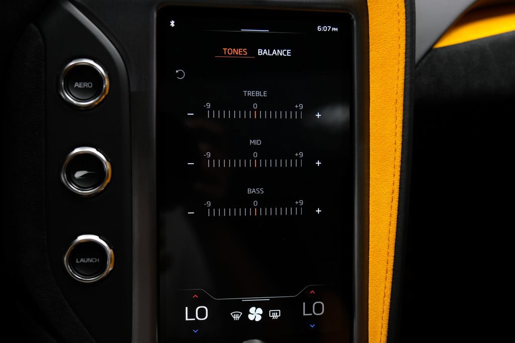 Used 2026 McLaren 750S Spider RWD image 37