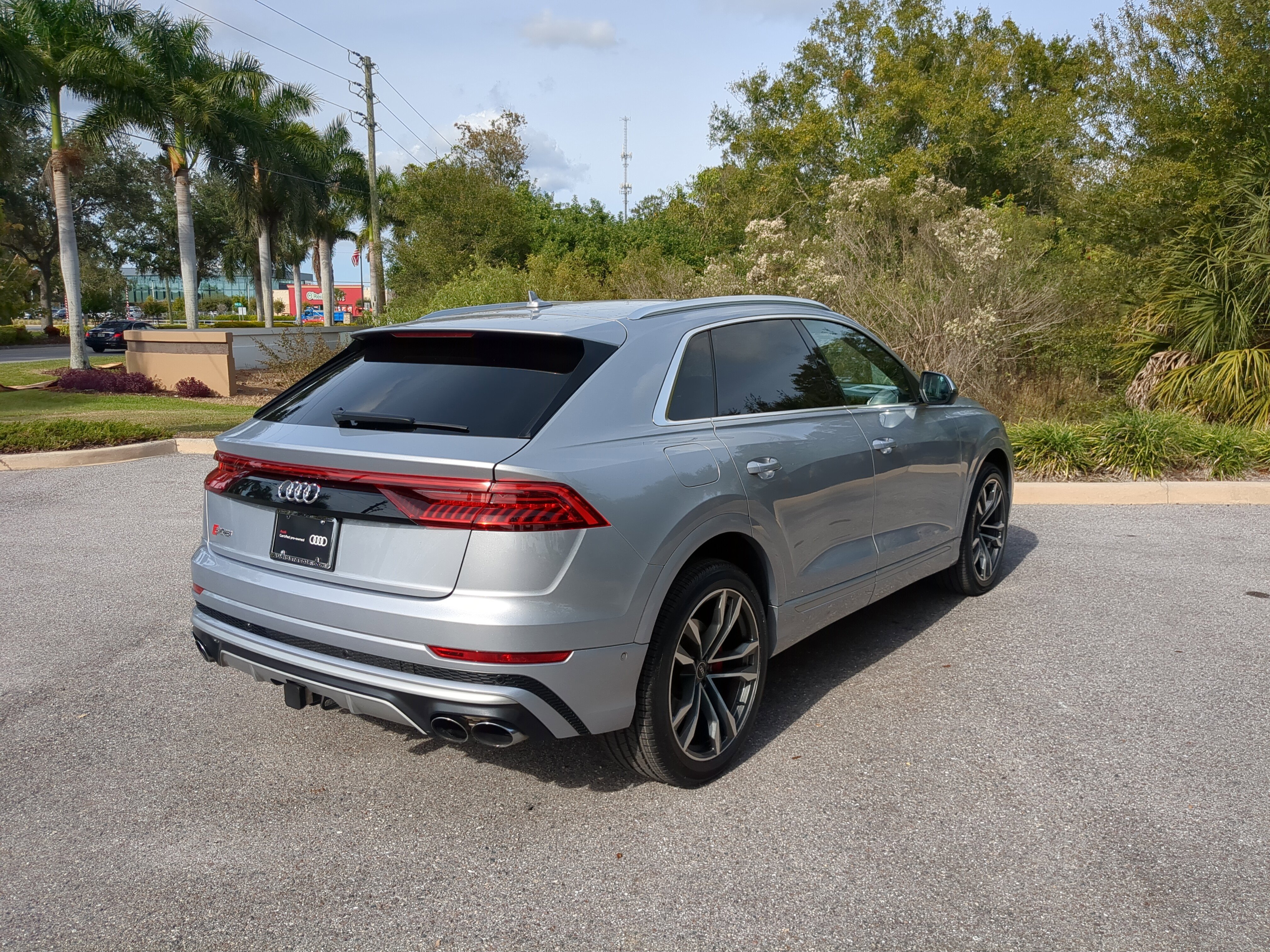 Certified 2021 Audi SQ8 Prestige image 4