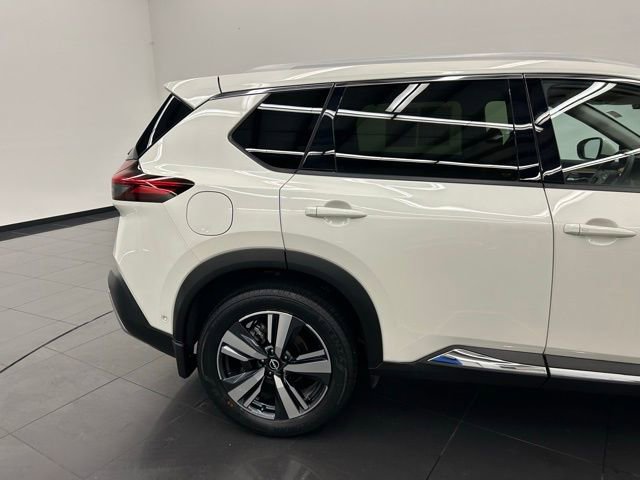 Certified 2023 Nissan Rogue Platinum w/ Platinum Premium Package image 16