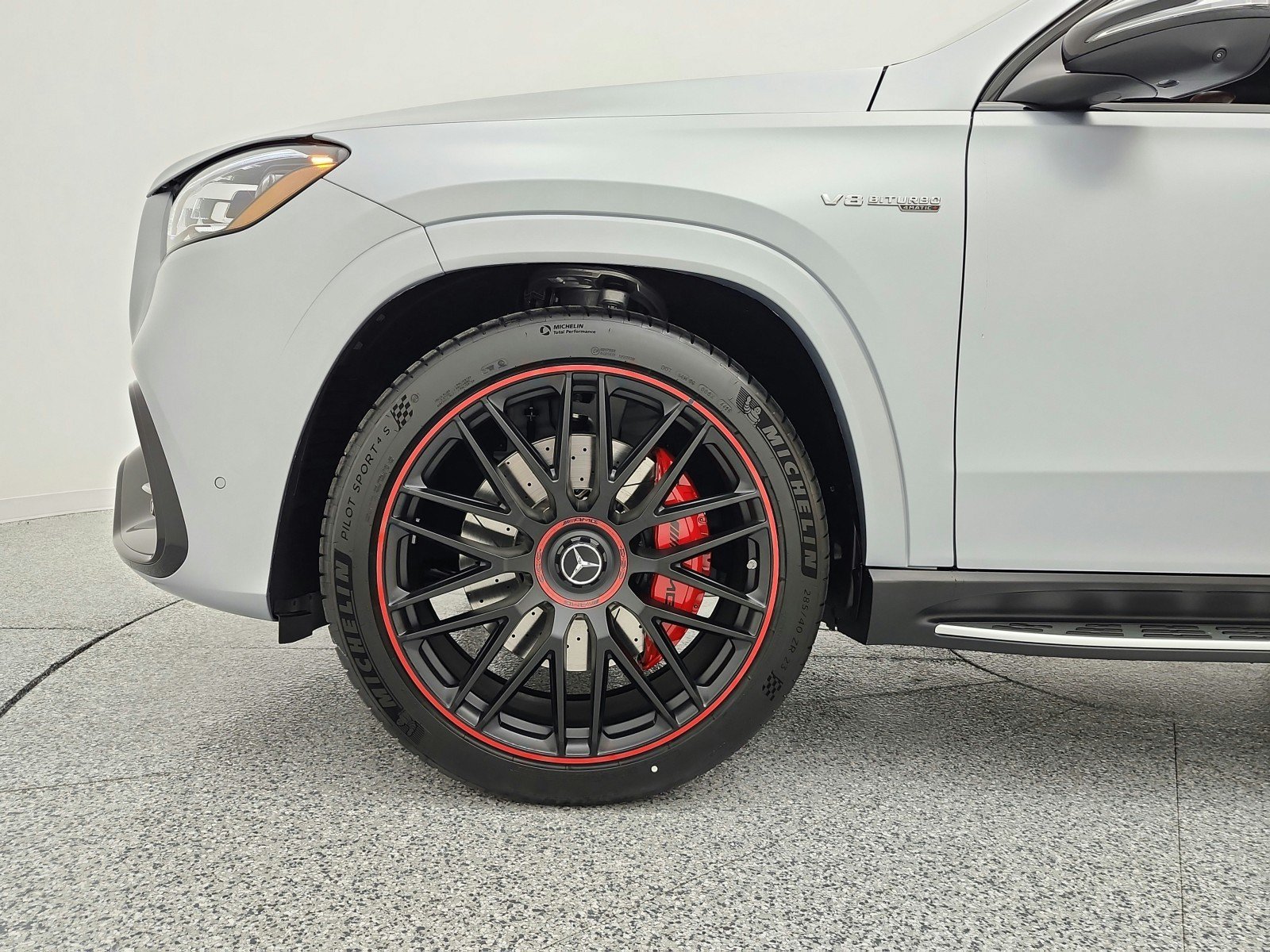 New 2026 Mercedes-Benz GLS 63 AMG 4MATIC image 13