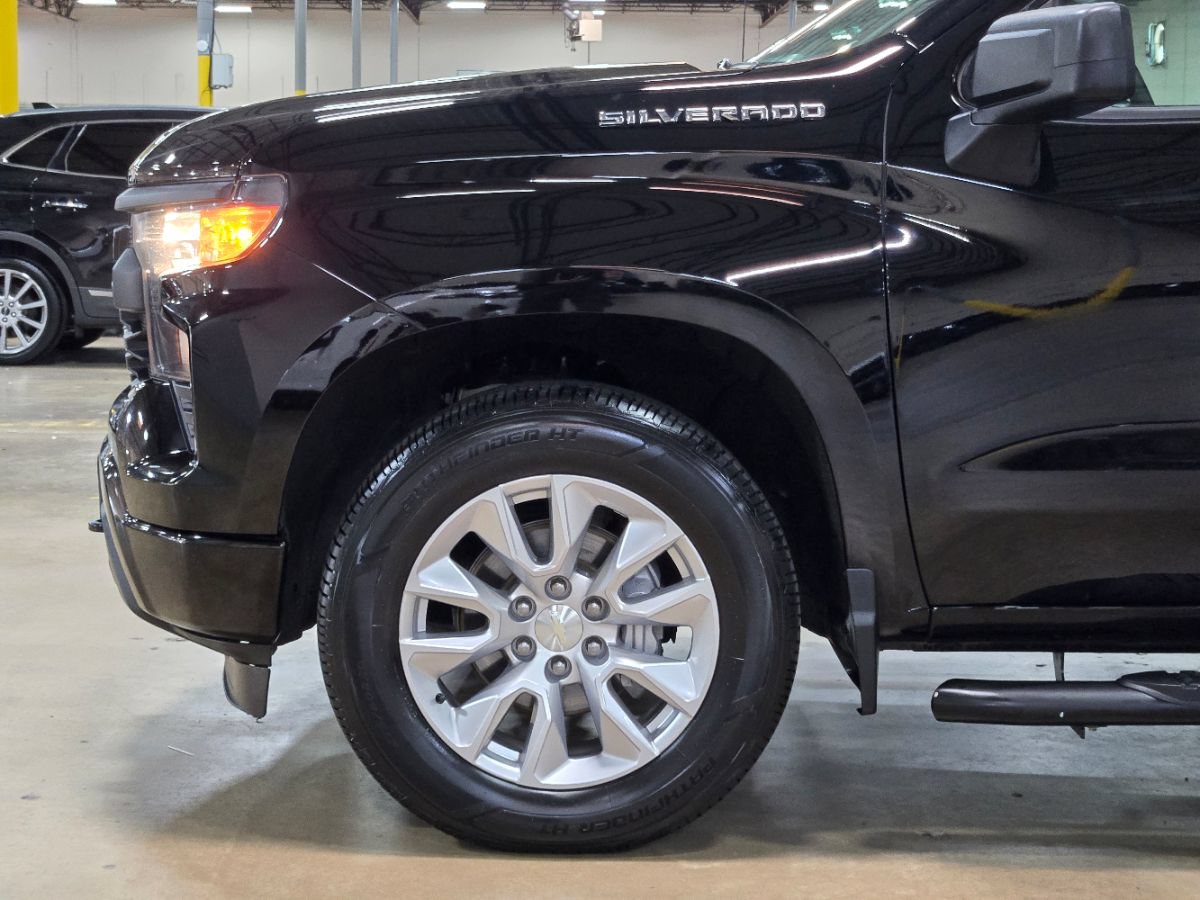 Used 2022 Chevrolet Silverado 1500 Custom RWD image 18