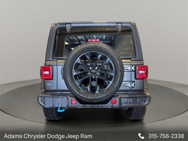 Used 2023 Jeep Wrangler Unlimited Sahara w/ Cold Weather Group image 8