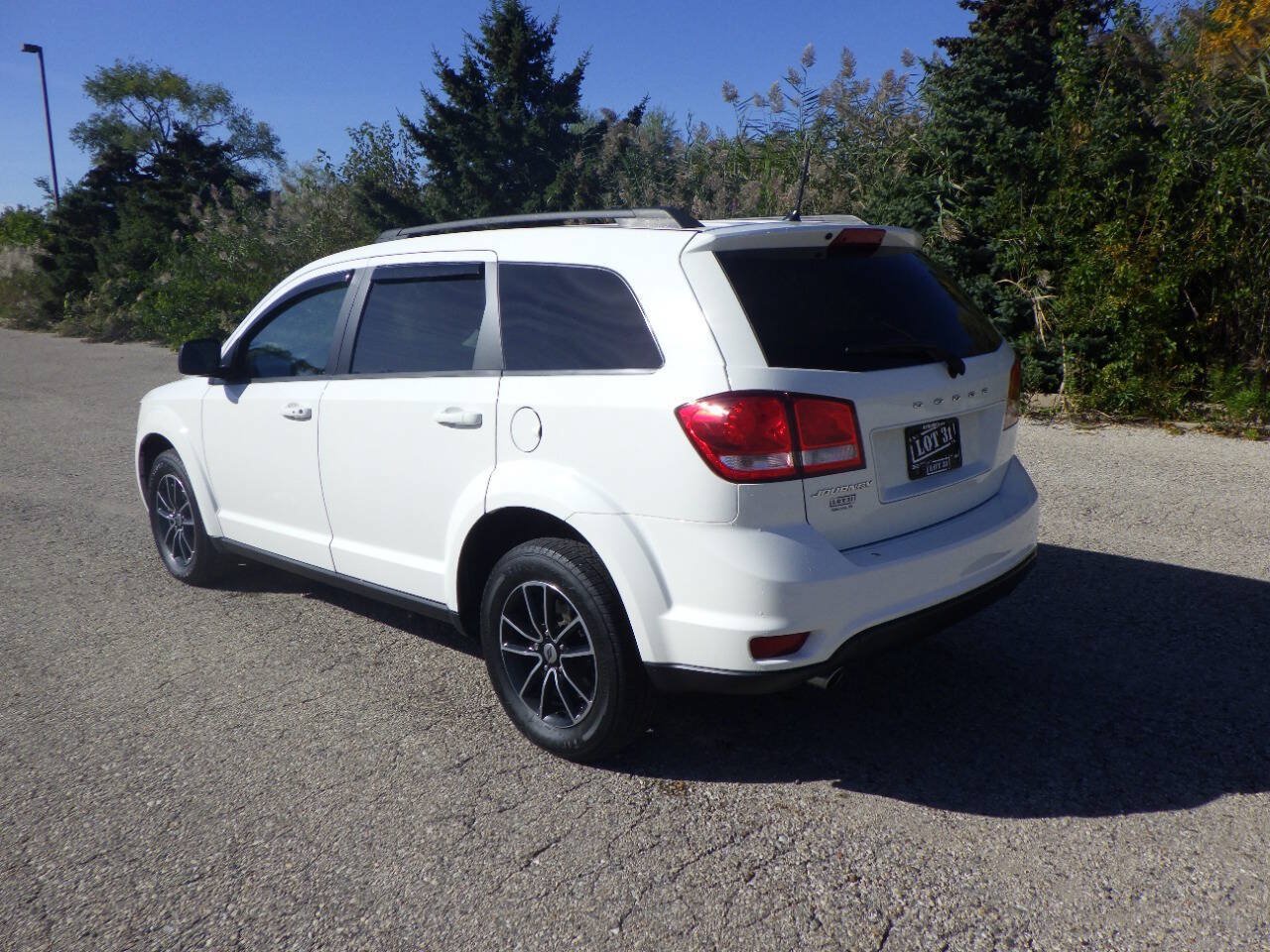 Used 2018 Dodge Journey SXT FWD image 3