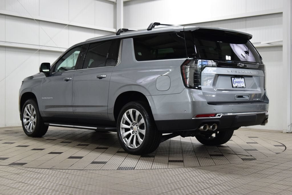 New 2026 Chevrolet Suburban Premier AWD/4WD image 6
