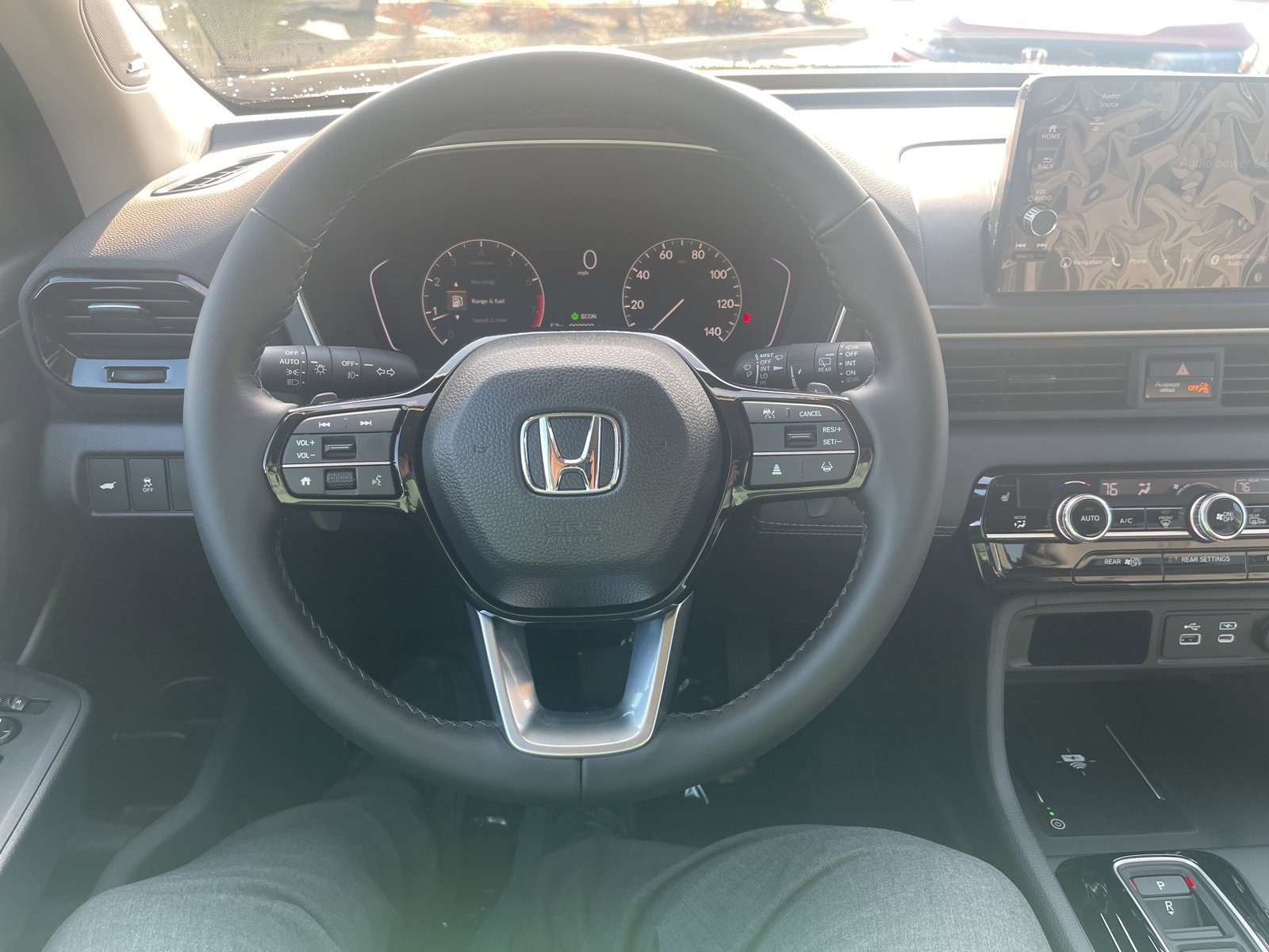 New 2025 Honda Pilot Touring image 27