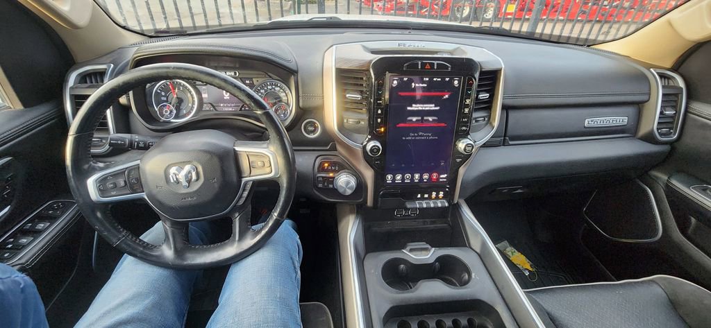 Used 2020 RAM 1500 Laramie AWD/4WD image 4