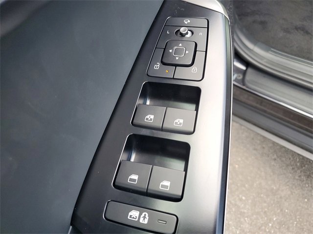 New 2025 Kia EV6 Light w/ Light LR Technology Package image 19