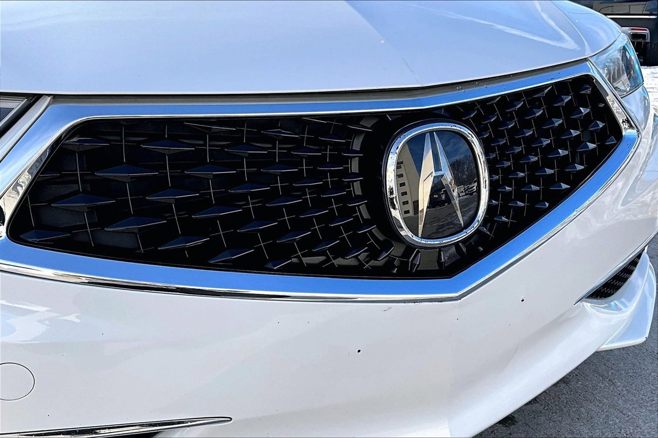 Used 2020 Acura TLX image 31