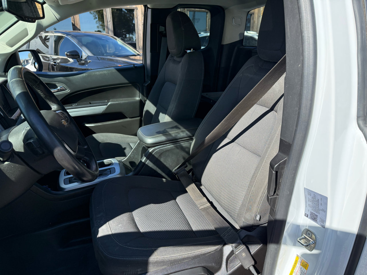 Used 2022 Chevrolet Colorado LT w/ Fleet Safety Package image 5